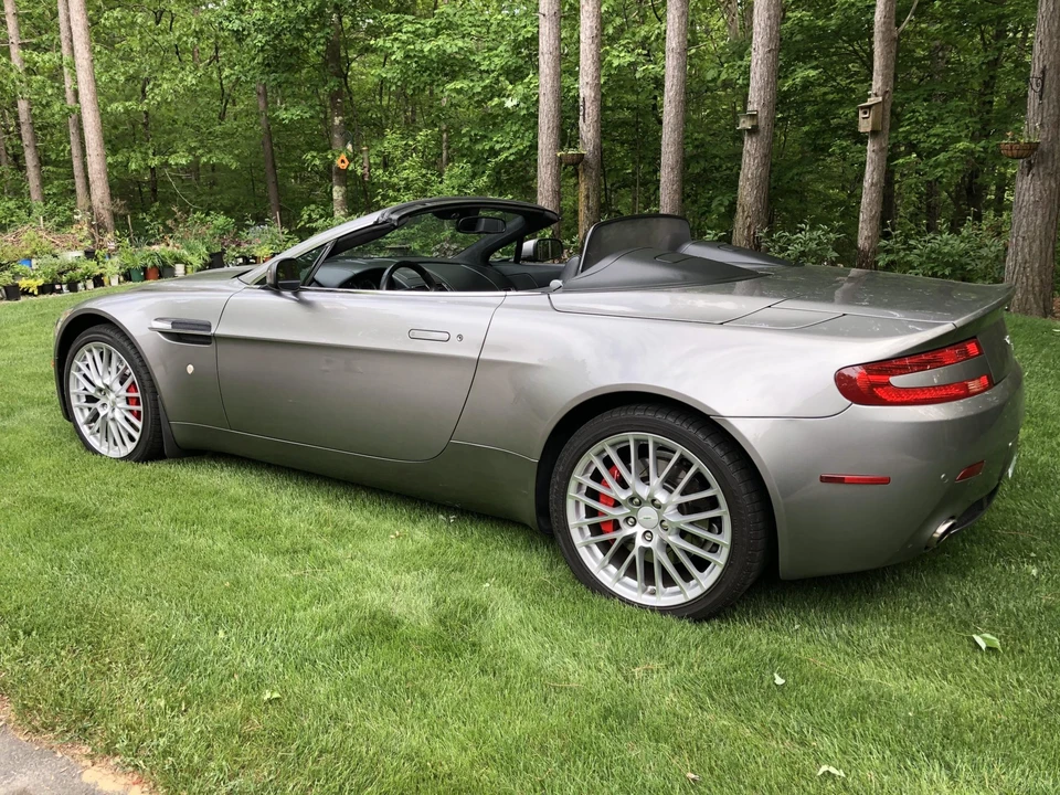 2009 Aston Martin V8 Vantage (2006-2017) - Image 3 of 31