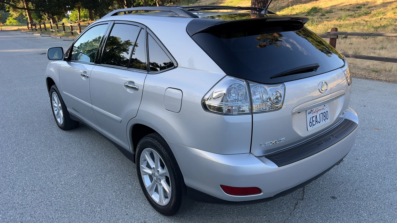 2009 Lexus RX 2nd Gen - Image 16 of 31