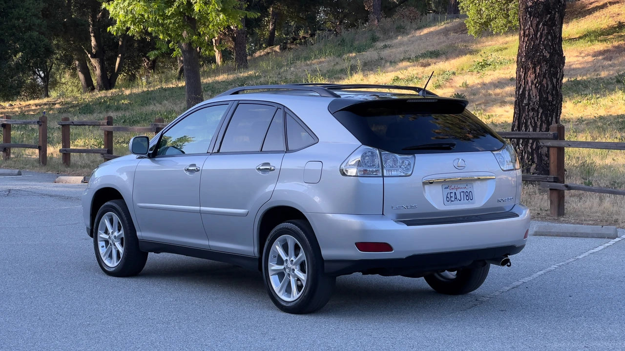 2009 Lexus RX 2nd Gen - Image 15 of 31