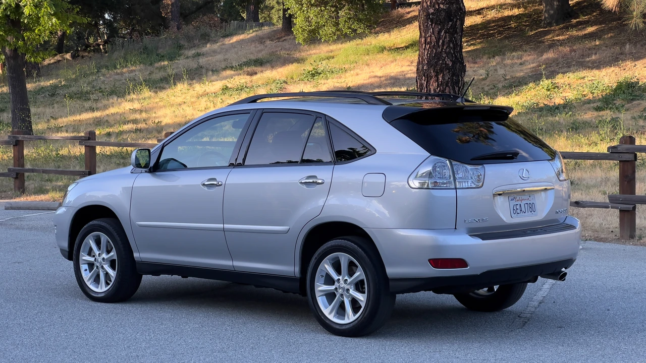 2009 Lexus RX 2nd Gen - Image 14 of 31