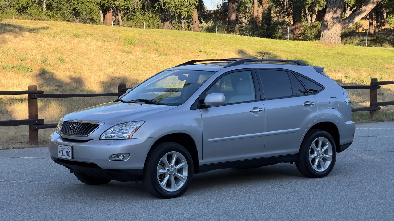 2009 Lexus RX 2nd Gen - Image 10 of 31