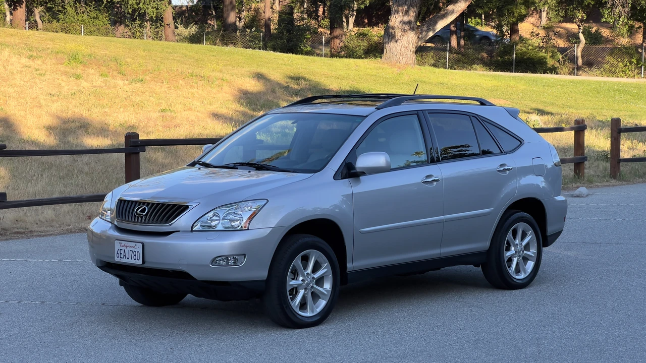2009 Lexus RX 2nd Gen - Image 5 of 31
