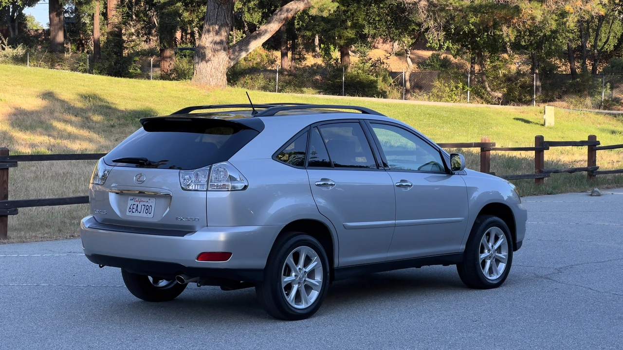 2009 Lexus RX 2nd Gen - Image 25 of 31