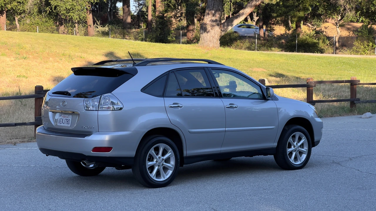 2009 Lexus RX 2nd Gen - Image 26 of 31