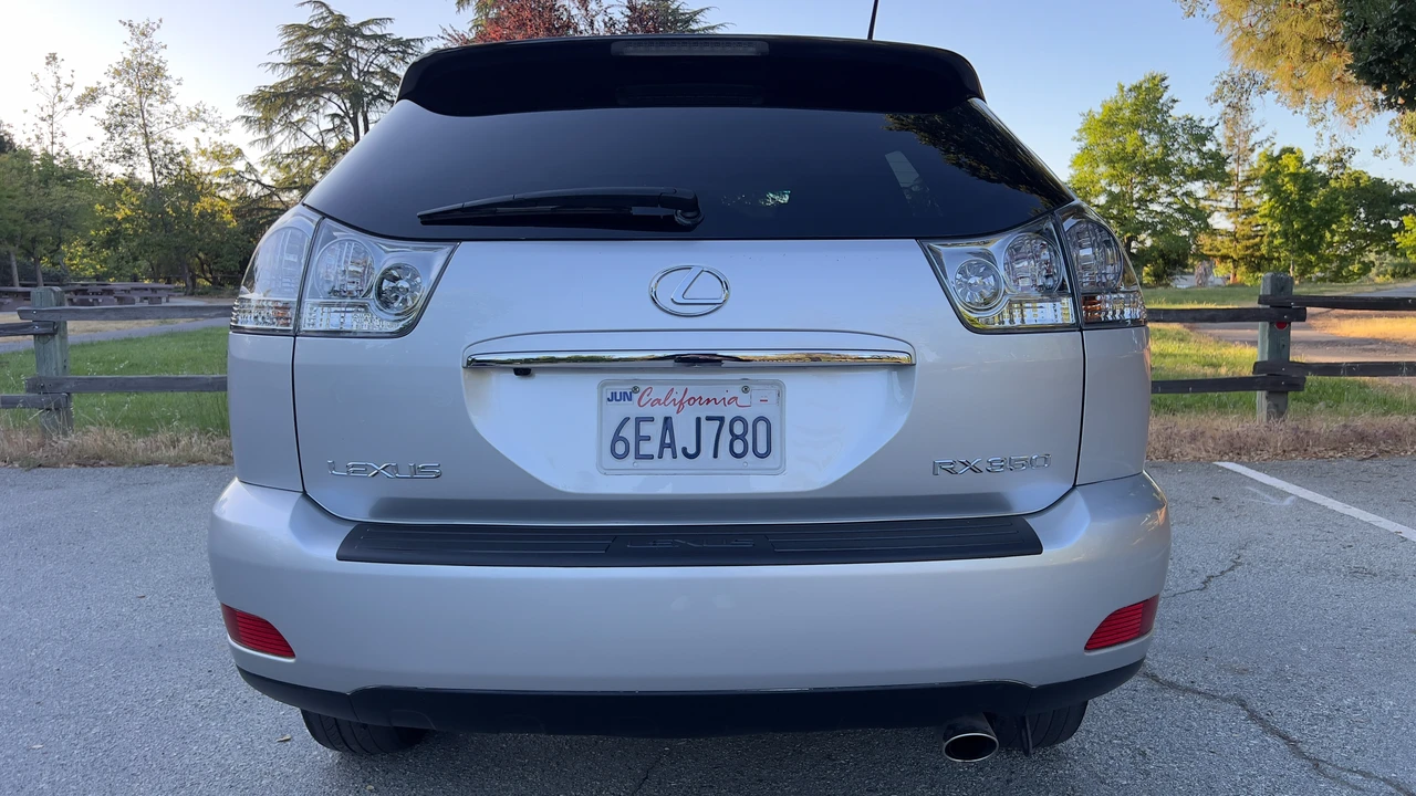2009 Lexus RX 2nd Gen - Image 21 of 31