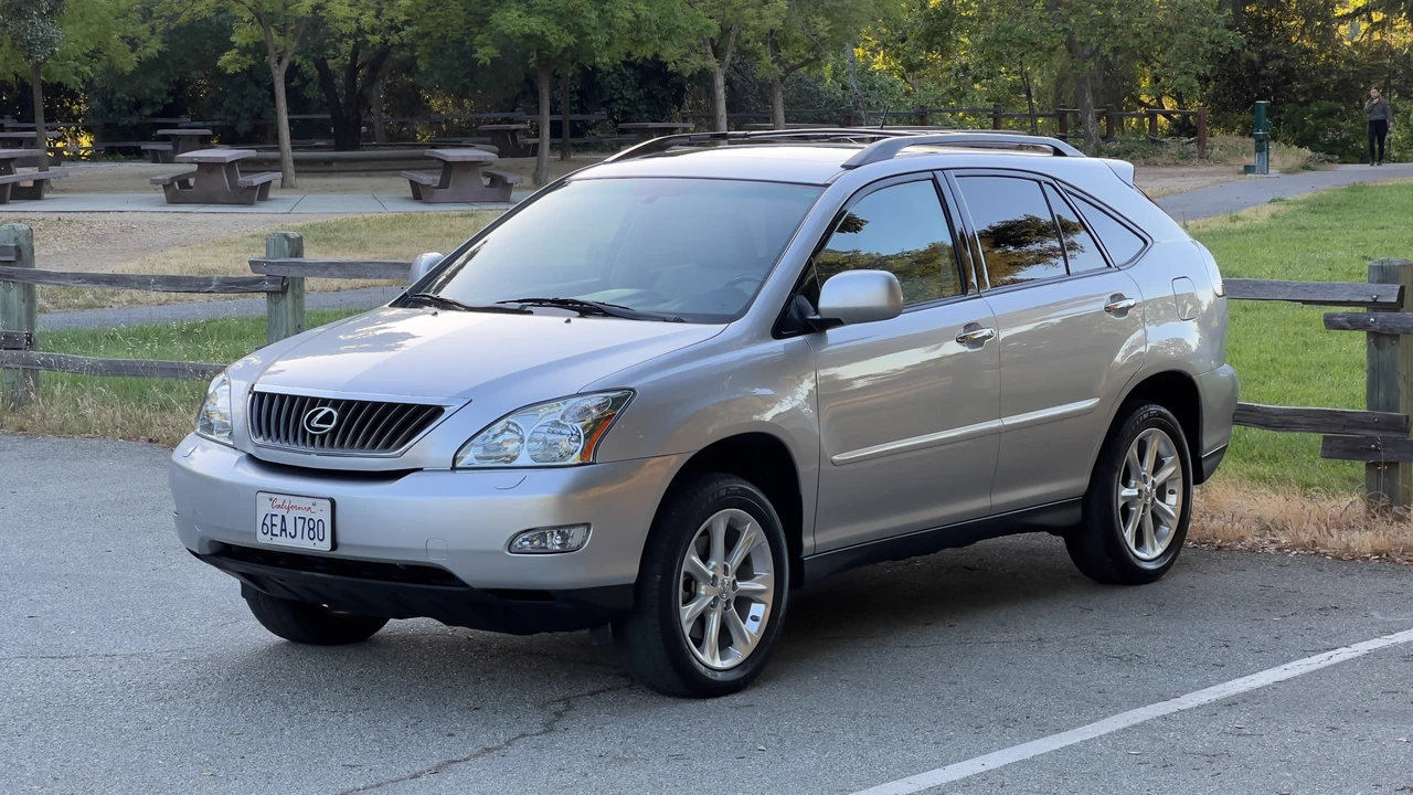 2009 Lexus RX 2nd Gen - Image 4 of 31