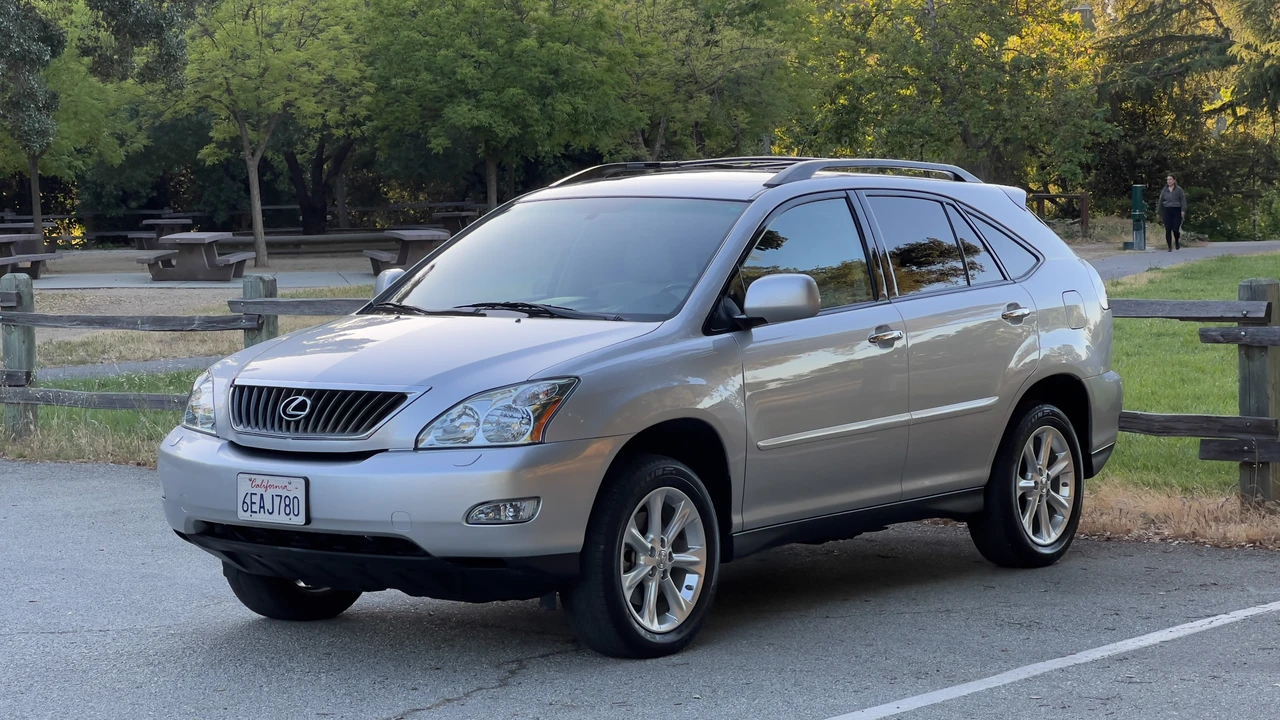 2009 Lexus RX 2nd Gen - Image 3 of 31