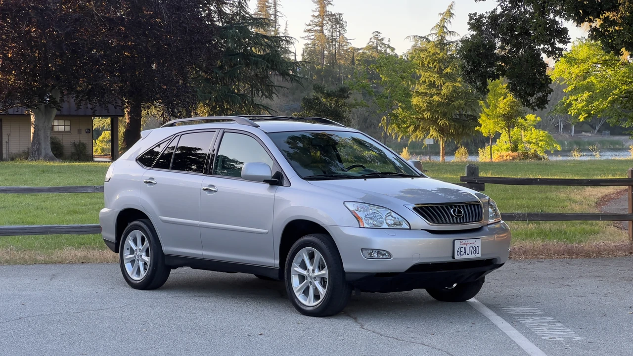 2009 Lexus RX 2nd Gen - Image 29 of 31