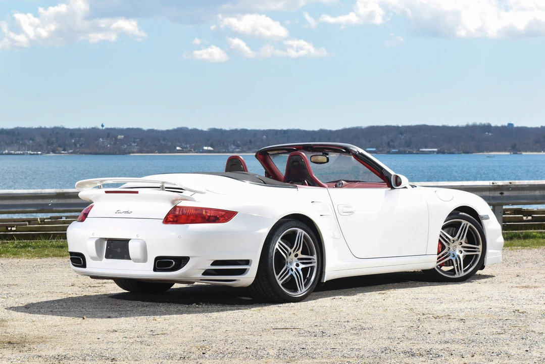 2009 Porsche 997 Turbo - Image 16 of 31