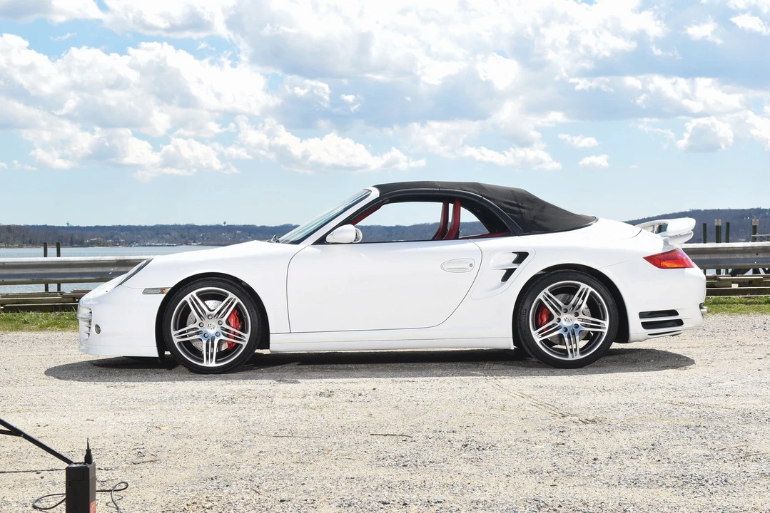 2009 Porsche 997 Turbo - Image 28 of 31