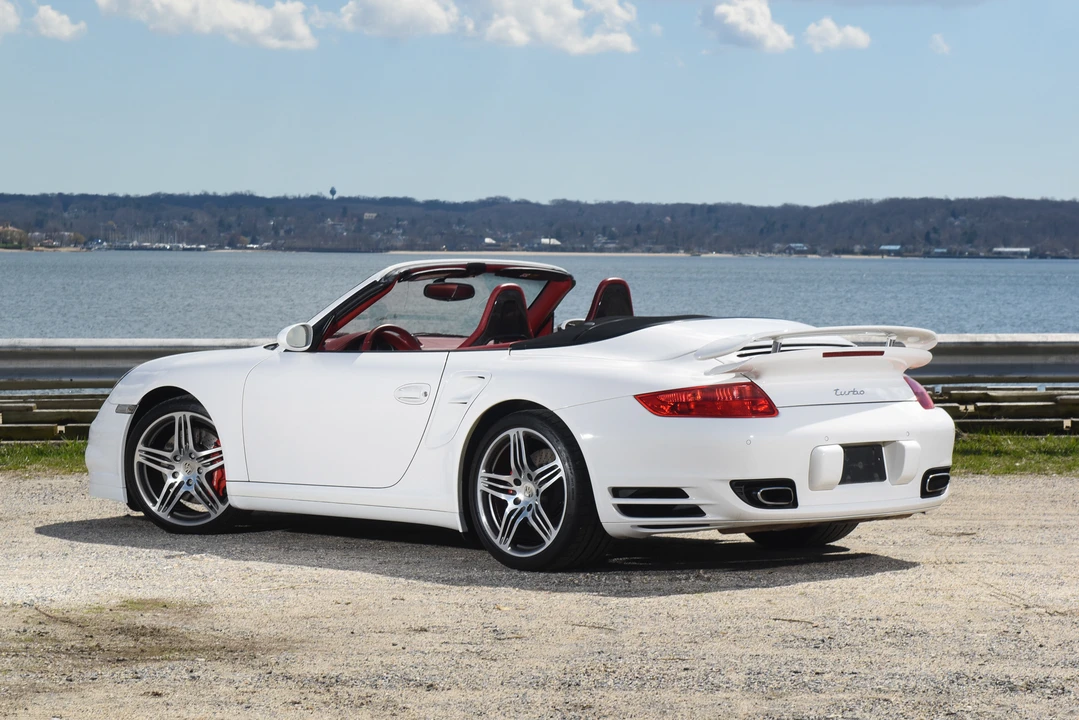 2009 Porsche 997 Turbo - Image 11 of 31