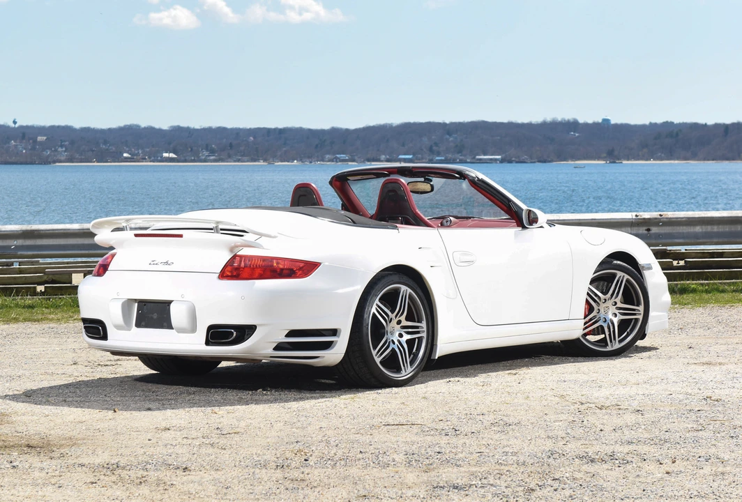 2009 Porsche 997 Turbo - Image 15 of 31