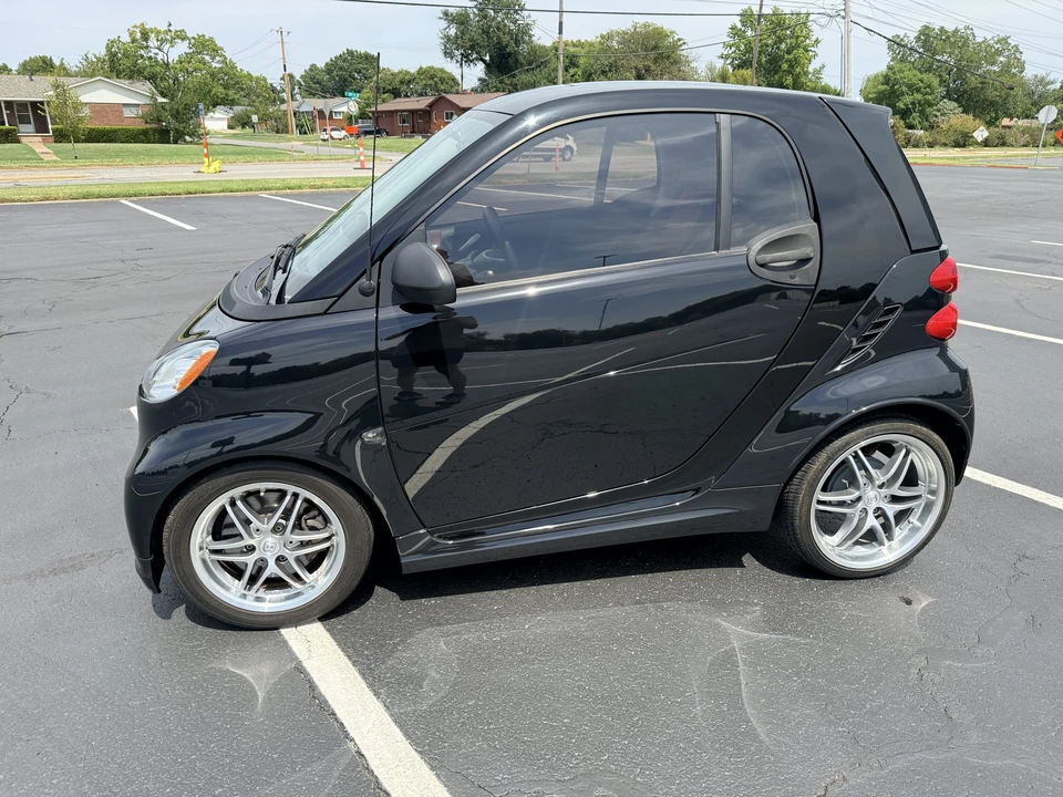 2009 Smart Fortwo 2nd Gen - Image 13 of 31
