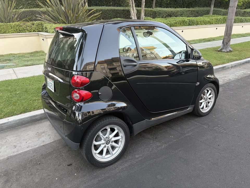 2009 Smart Fortwo 2nd Gen - Image 8 of 31