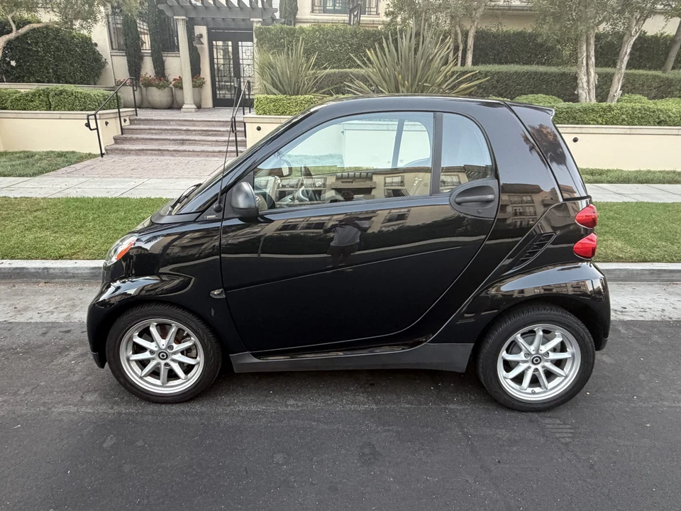 2009 Smart Fortwo 2nd Gen - Image 12 of 31