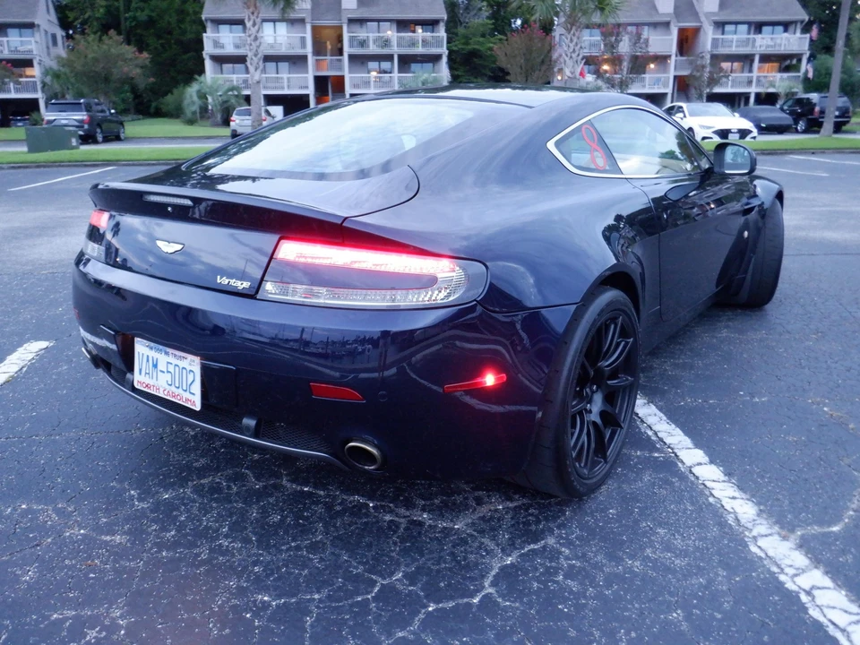 2010 Aston Martin V8 Vantage (2006-2017) - Image 7 of 31