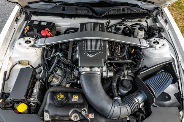 2010 Ford S197 Mustang - Image 6 of 7