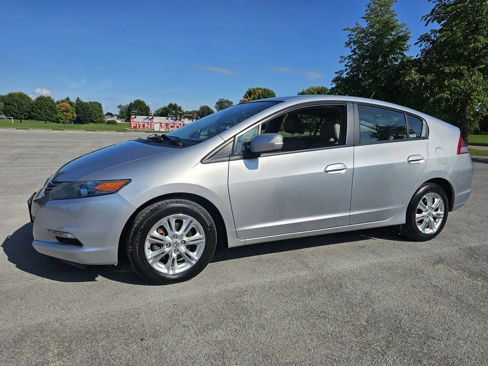 2010 Honda Insight 2nd Gen - Image 11 of 31