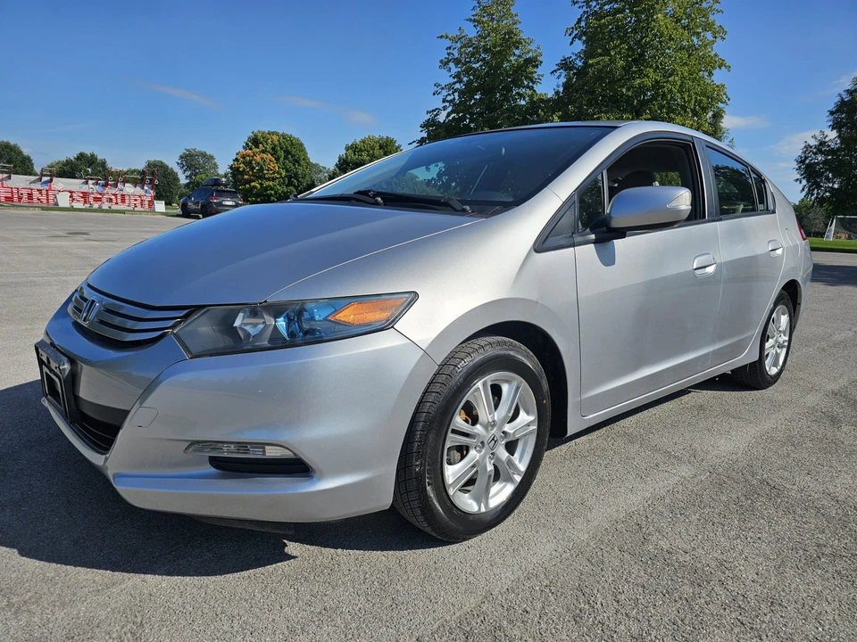 2010 Honda Insight 2nd Gen - Image 9 of 31