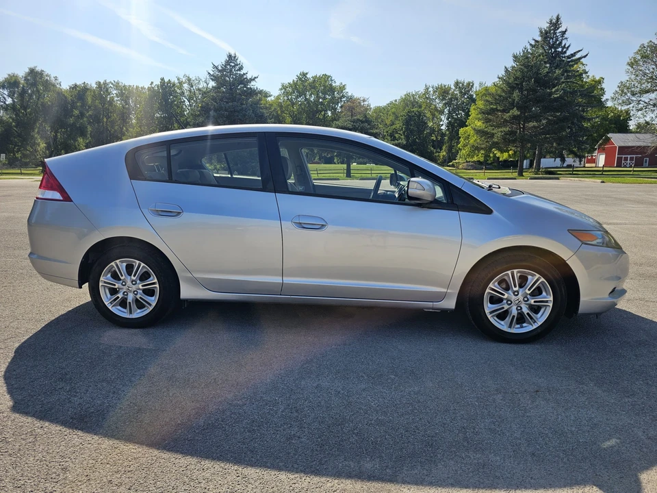 2010 Honda Insight 2nd Gen - Image 24 of 31