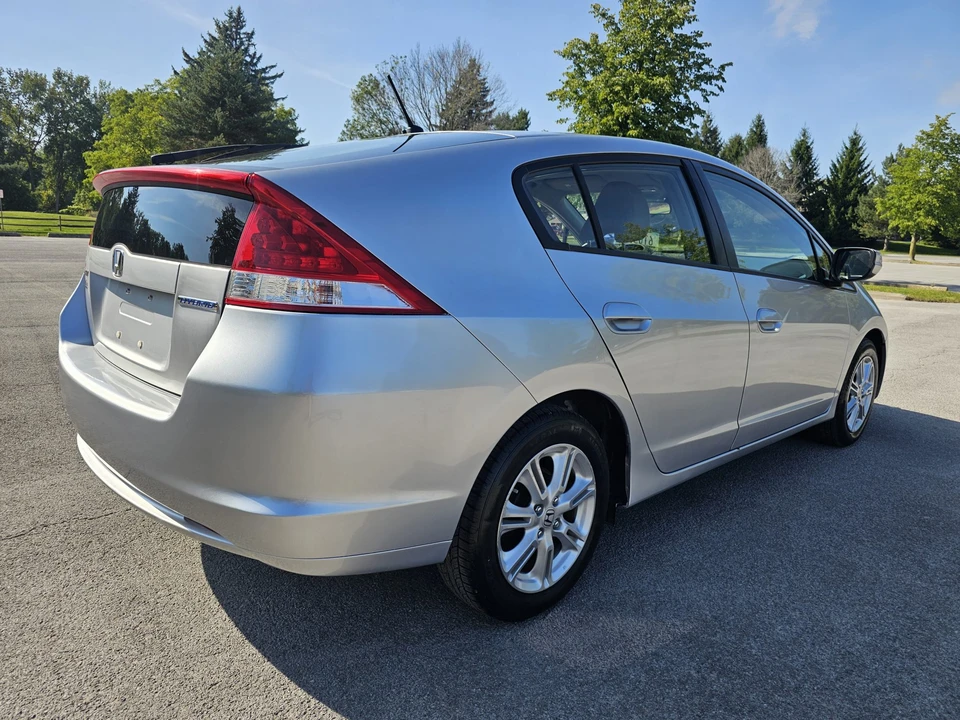 2010 Honda Insight 2nd Gen - Image 22 of 31