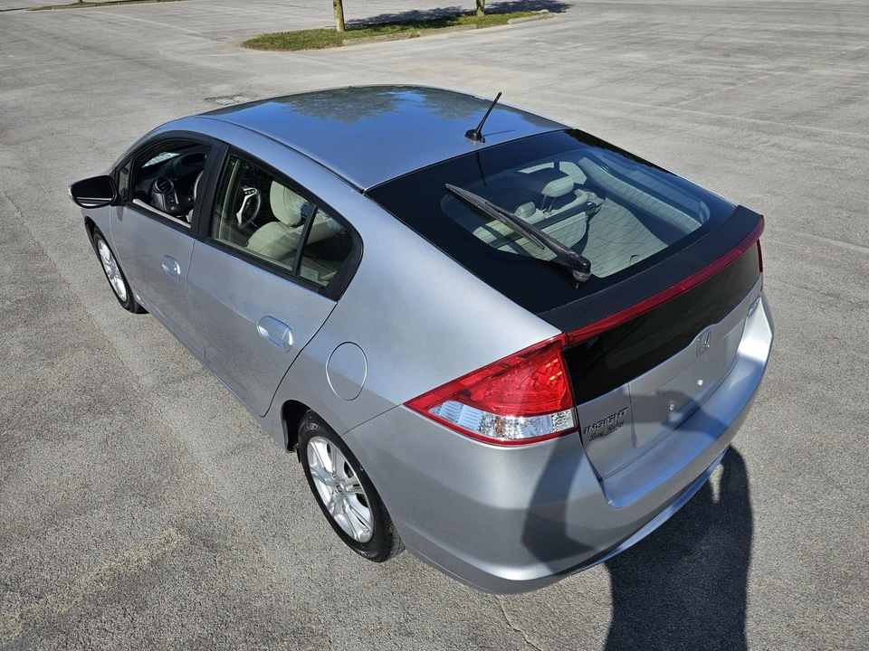 2010 Honda Insight 2nd Gen - Image 14 of 31