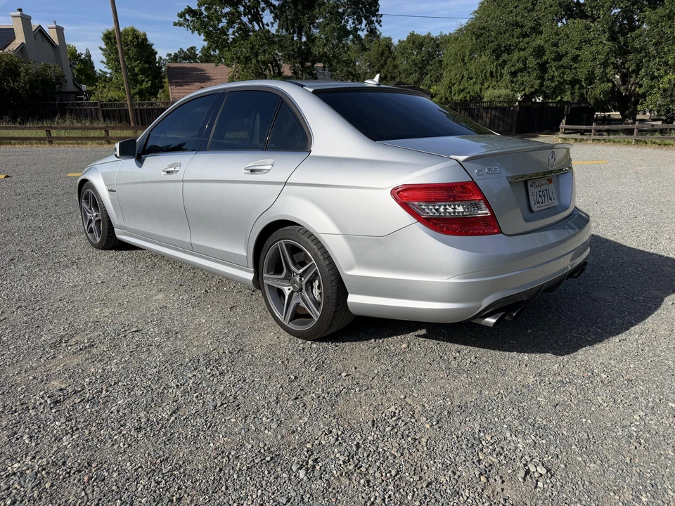 2010 Mercedes-Benz W204 C 63 AMG - Image 11 of 31