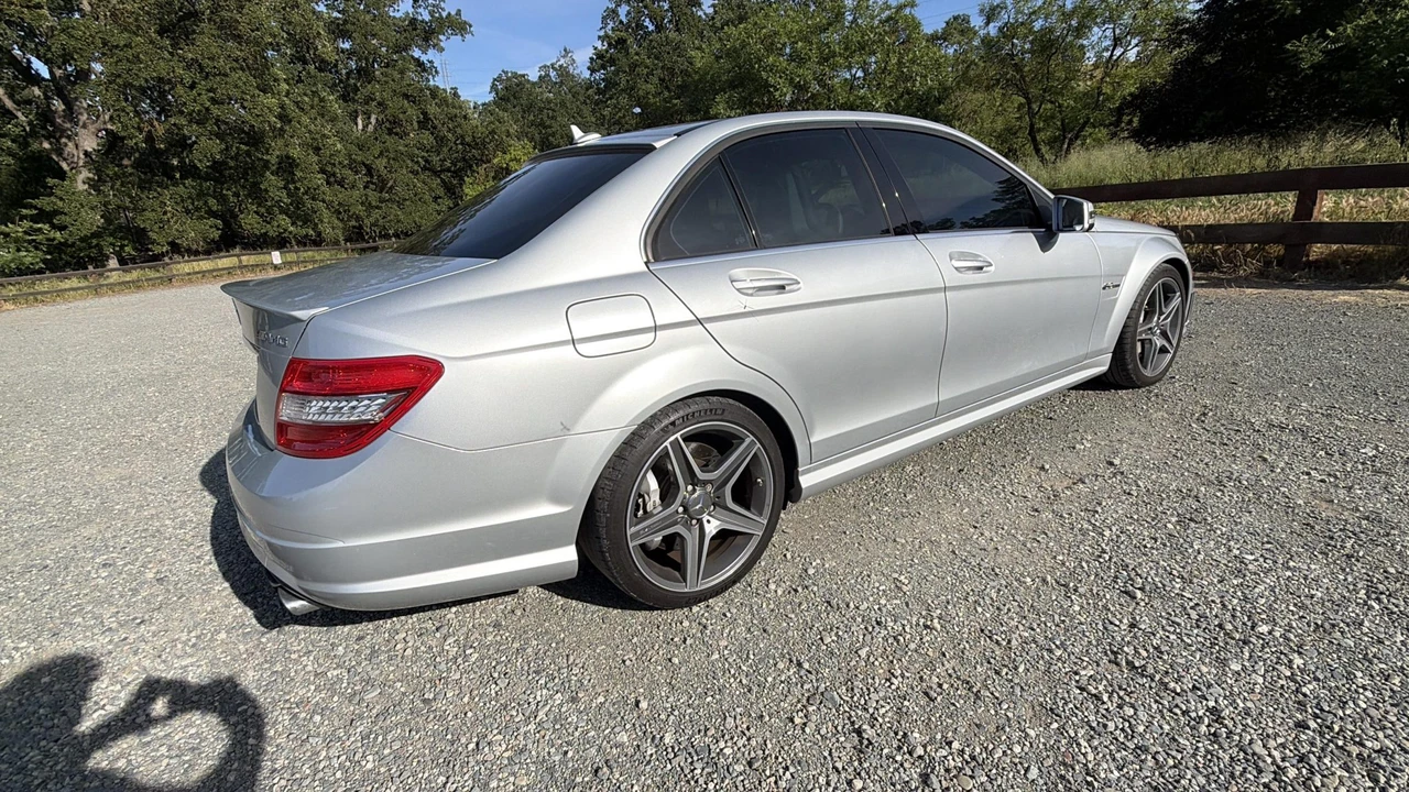 2010 Mercedes-Benz W204 C 63 AMG - Image 18 of 31