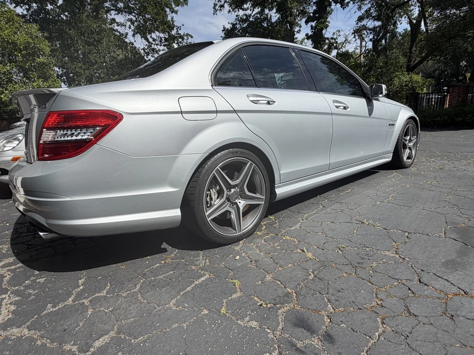 2010 Mercedes-Benz W204 C 63 AMG - Image 15 of 31
