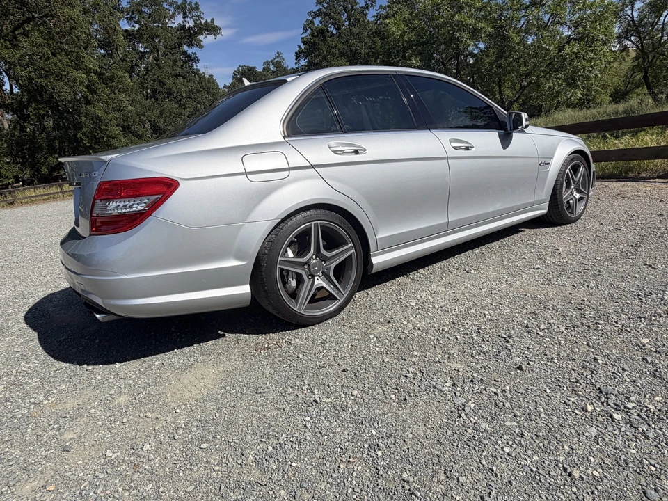 2010 Mercedes-Benz W204 C 63 AMG - Image 16 of 31