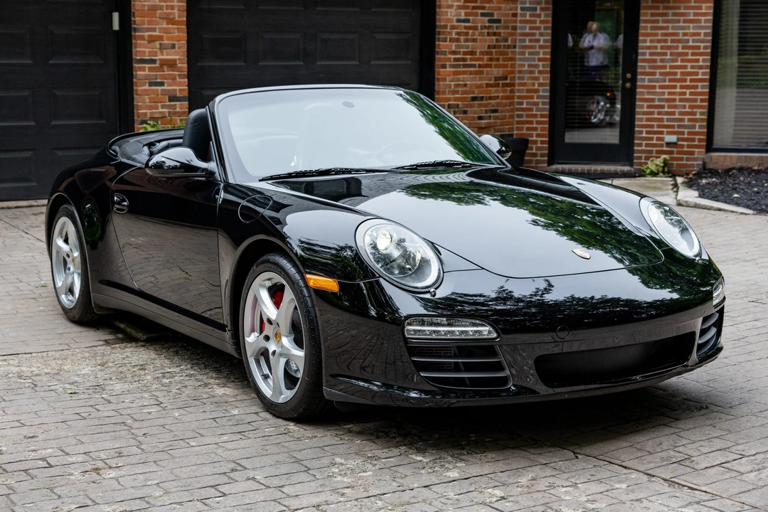2010 Porsche 997 Carrera 4S - Image 15 of 31
