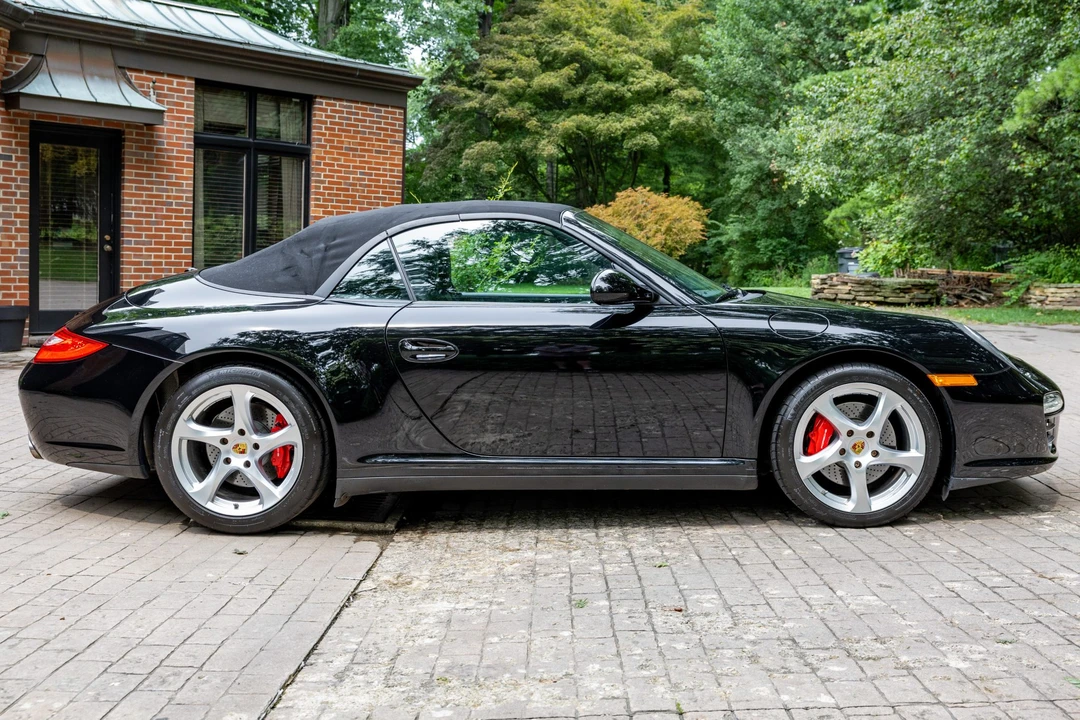 2010 Porsche 997 Carrera 4S - Image 7 of 31