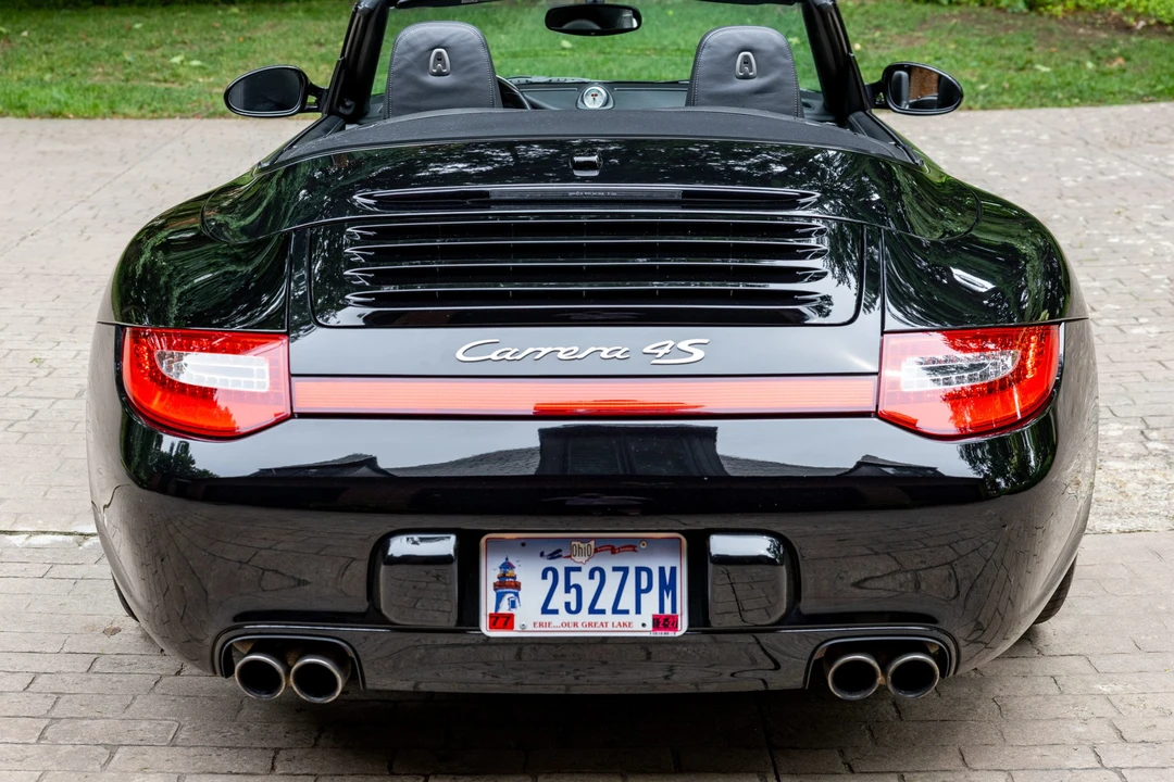 2010 Porsche 997 Carrera 4S - Image 12 of 31