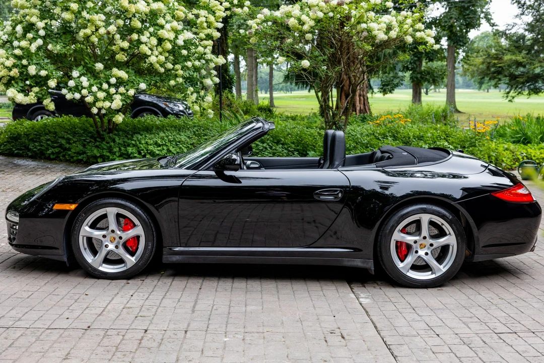 2010 Porsche 997 Carrera 4S - Image 10 of 31