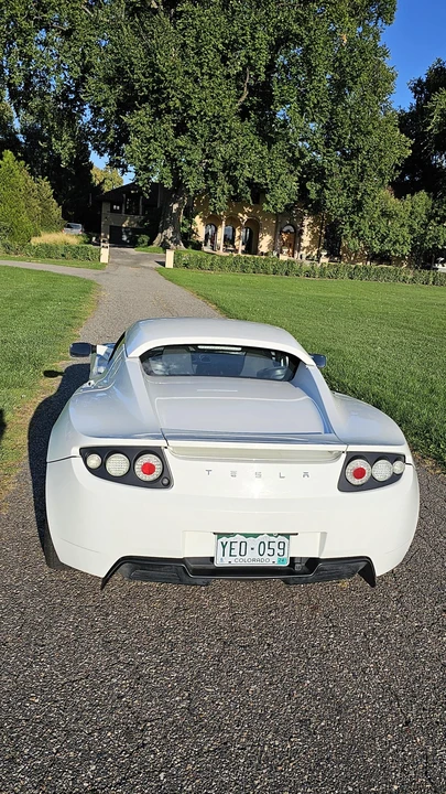 2010 Tesla Roadster - Image 16 of 31