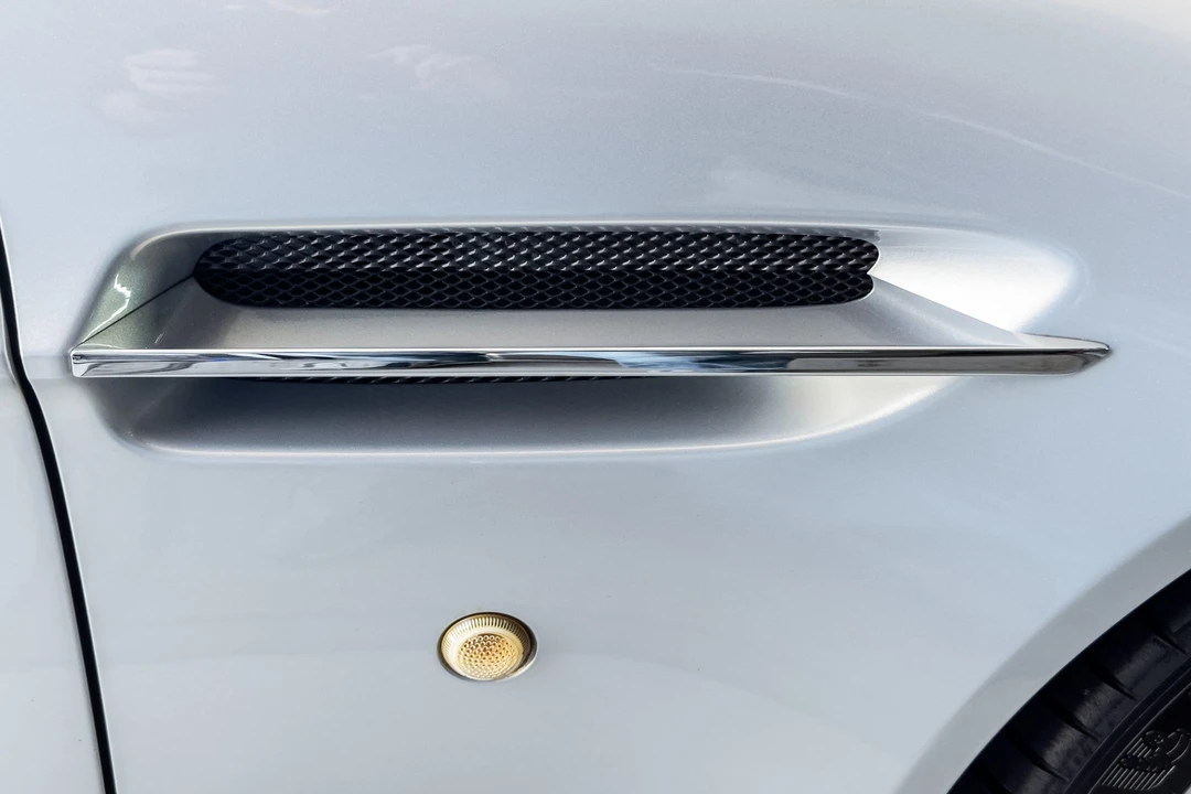 2011 Aston Martin V8 Vantage (2006-2017) - Image 16 of 31