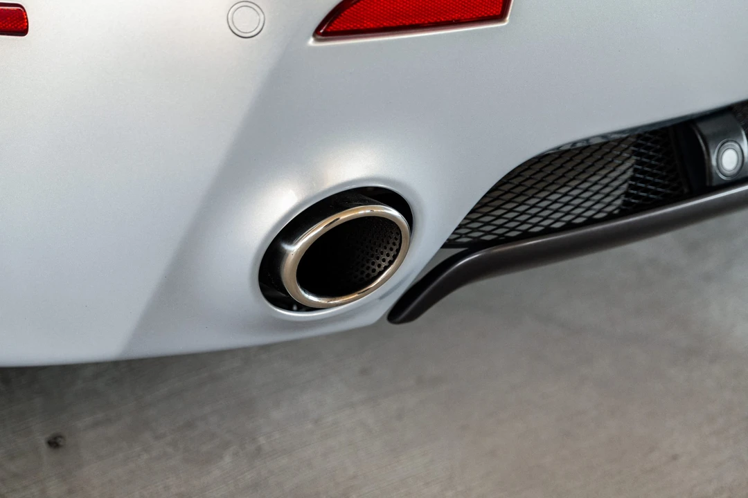 2011 Aston Martin V8 Vantage (2006-2017) - Image 26 of 31