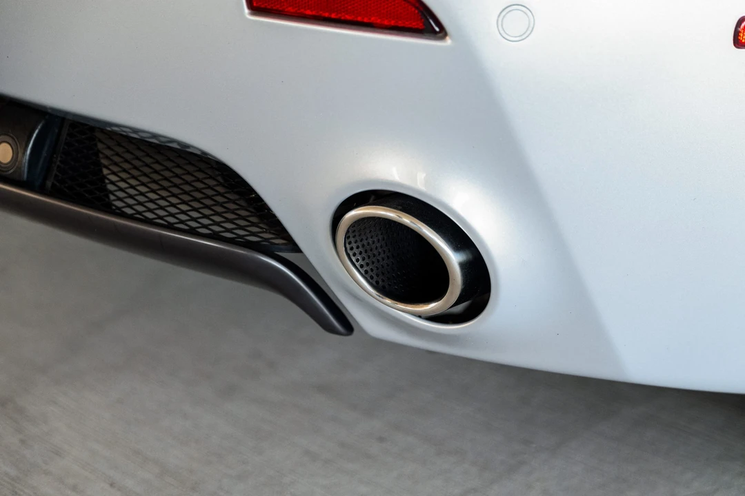 2011 Aston Martin V8 Vantage (2006-2017) - Image 25 of 31