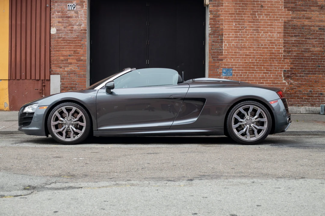 2011 Audi 42 R8 - Image 3 of 31