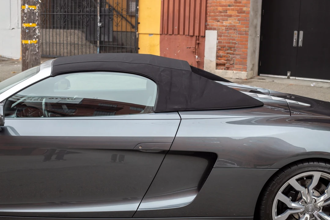 2011 Audi 42 R8 - Image 10 of 31