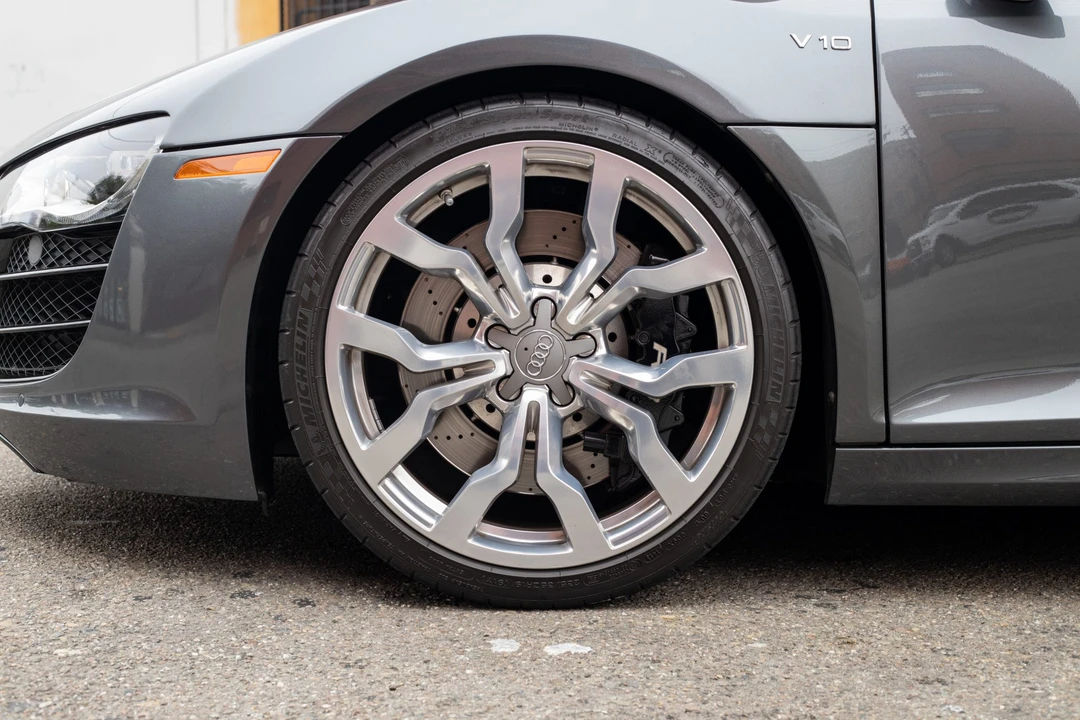 2011 Audi 42 R8 - Image 13 of 31