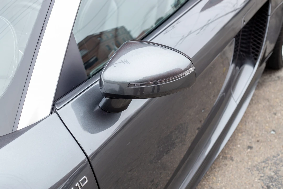 2011 Audi 42 R8 - Image 20 of 31