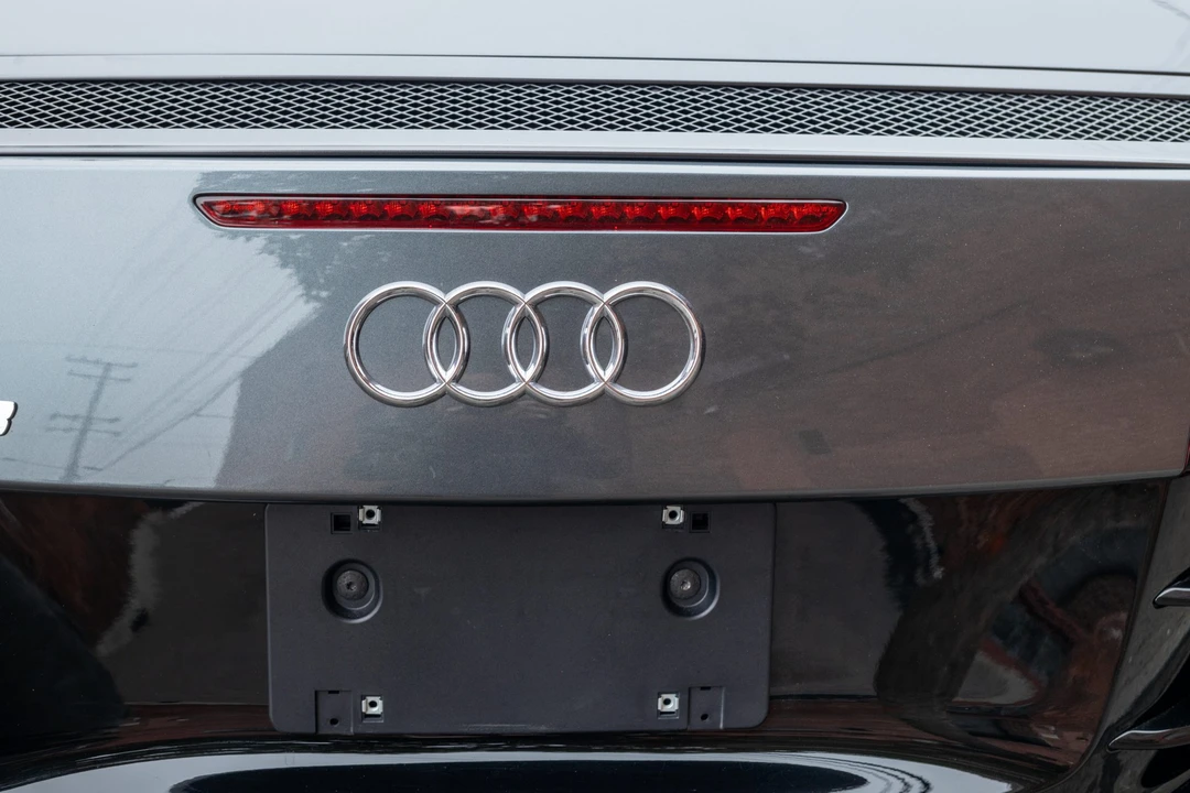 2011 Audi 42 R8 - Image 24 of 31