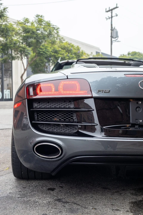 2011 Audi 42 R8 - Image 26 of 31