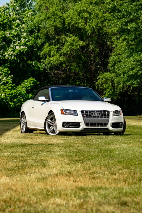 2011 Audi B8 S5 - Image 2 of 31