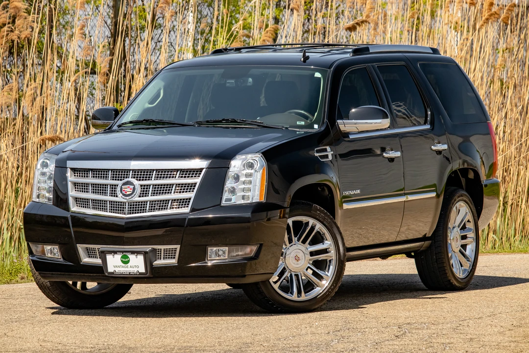 2011 Cadillac Escalade & EXT 3rd Gen - Image 16 of 31