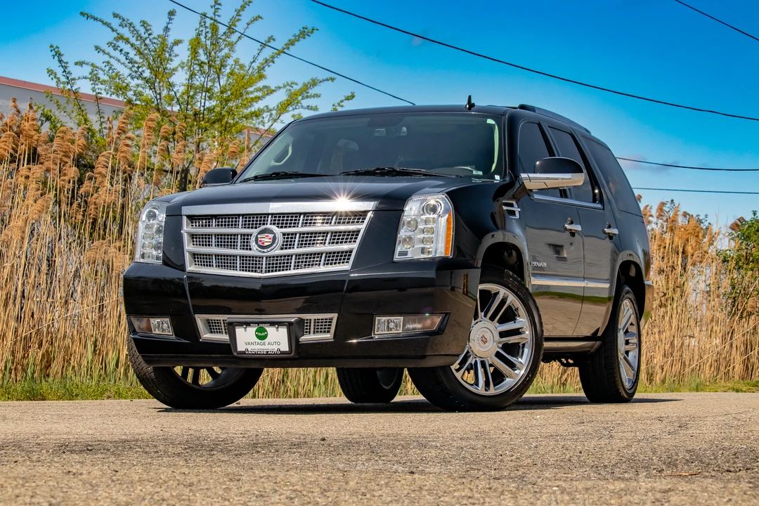 2011 Cadillac Escalade & EXT 3rd Gen - Image 13 of 31