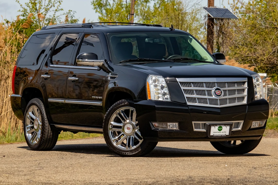 2011 Cadillac Escalade & EXT 3rd Gen - Image 5 of 31