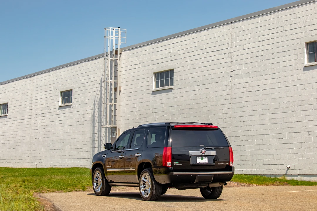 2011 Cadillac Escalade & EXT 3rd Gen - Image 19 of 31