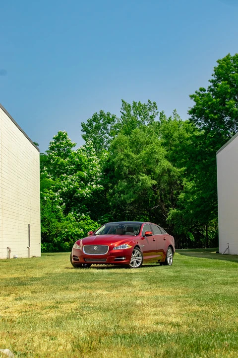 2011 Jaguar X351 XJ - Image 2 of 31